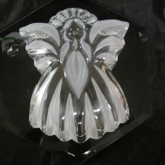 GORHAM CRYSTAL 2004 TO 2010, HOLIDAY TRADITIONS, ANGEL OF PEACE CANDY DISH - Picture 5 of 9